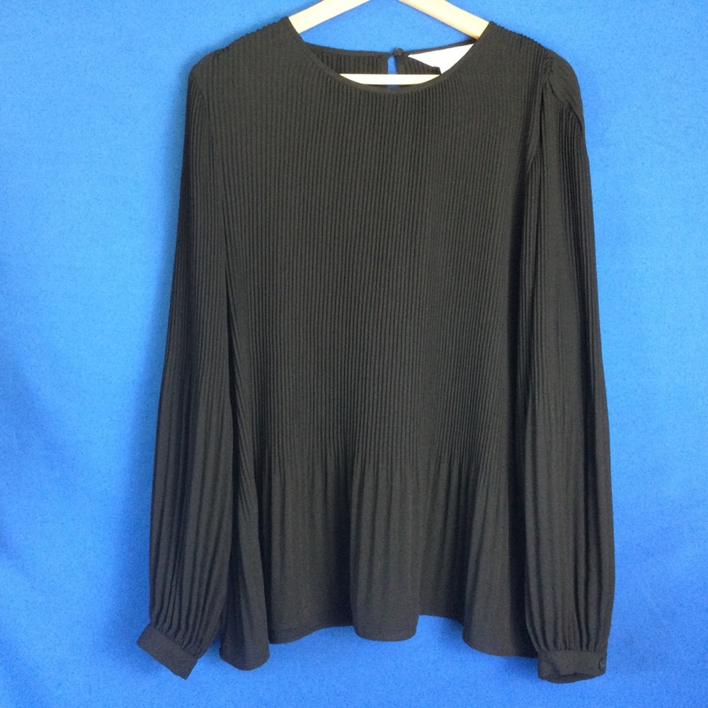 Additionelle A MTL 1980 Black Blouse 1X Balloon Sleeves Classic